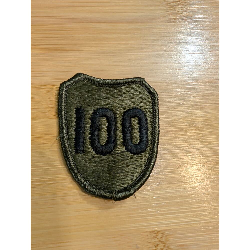 Vtg US Army 100th Infantry‎ Division Patch Subdued Black NOS Uniform Shoulder